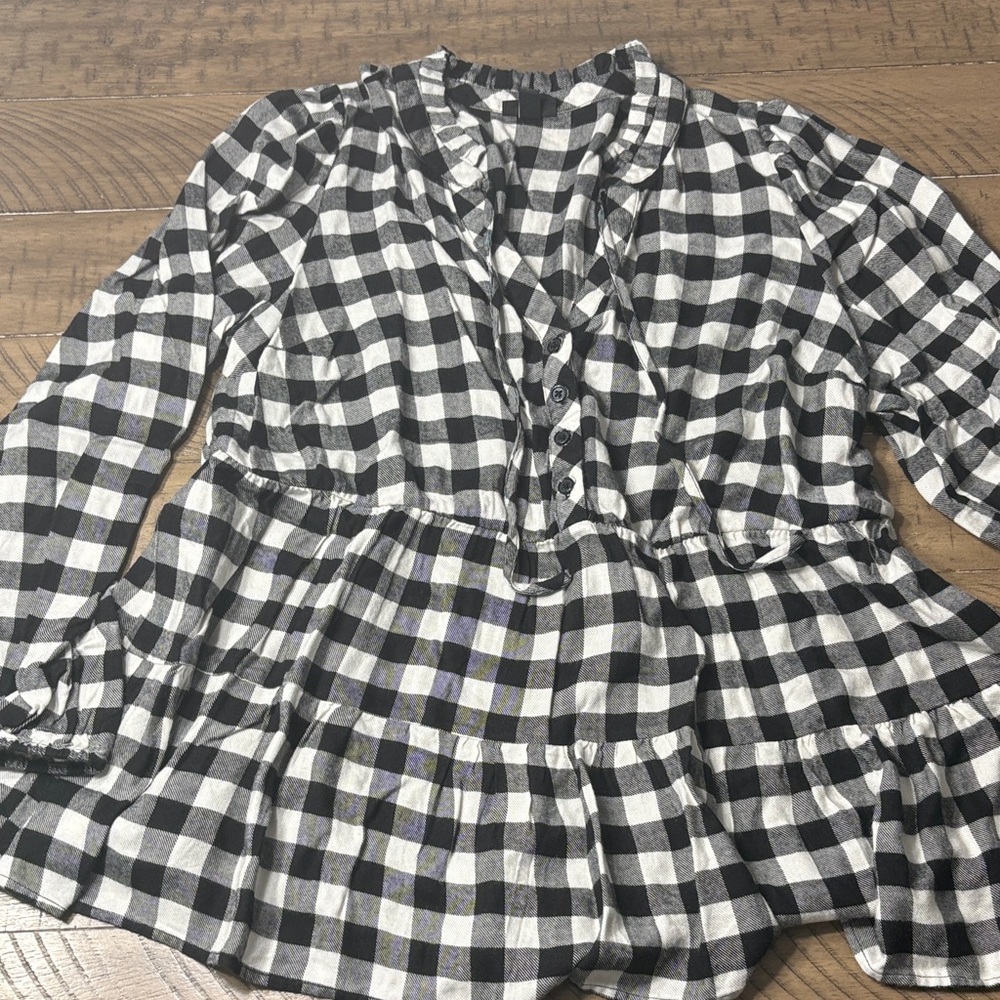 Elegant Checkered Long Sleeve Women's Top